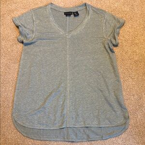 Tahari Women's Heather Gray V-Neck Tee